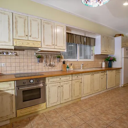 Bed and Breakfast Michel-angelo Κάρπαθος