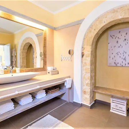Bed & Breakfast Michel-angelo Karpathos